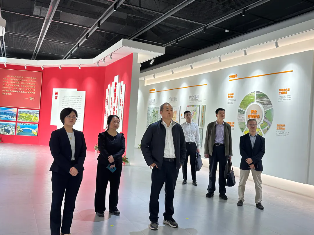 省社会科学界联合会党组成员、副主席李文贵一行考察调研 “田立方·临平未来农场”